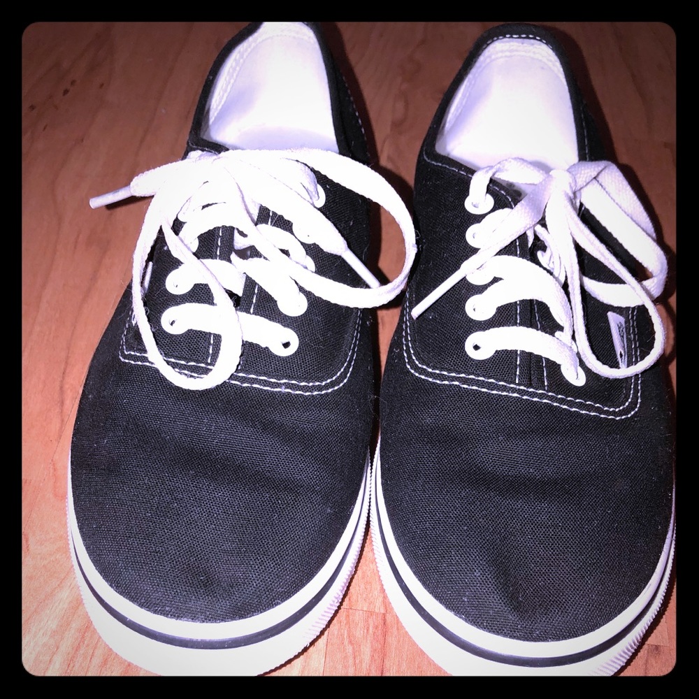 Black & white classic Vans